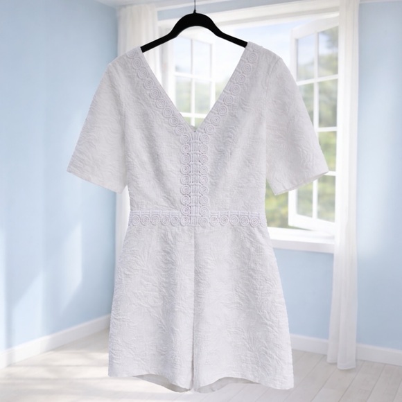 Lilly Pulitzer Pants - LILLY PULITZER ‘Zina’ White Short Sleeve Stretch Romper Sz 4